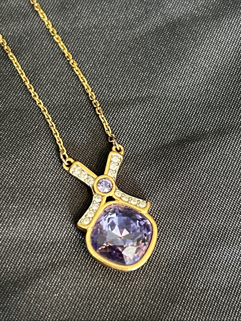 Swarovski Violet Crystal Gold Tone Pendant Necklace Adjustable Gift Box - Picture 4 of 11